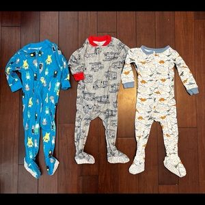 Lot of 5 12 Months Cotton Footie PJs